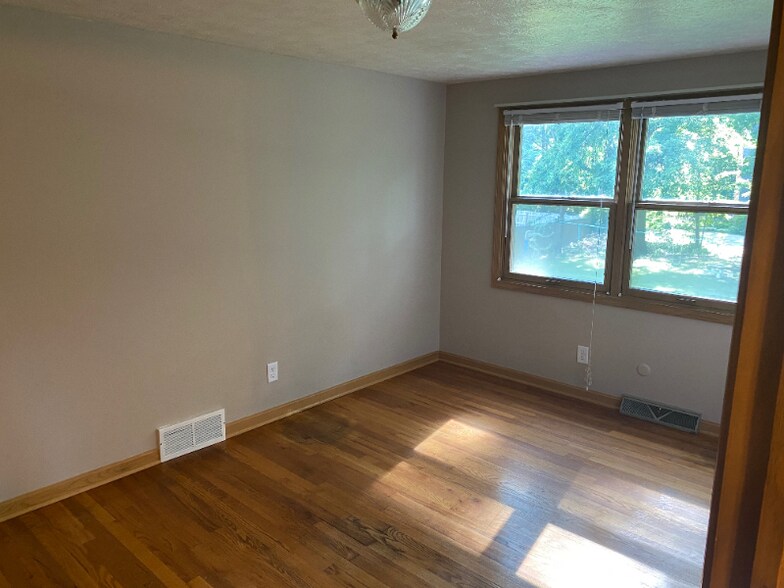 Building Photo - 4410 Timberdale Dr