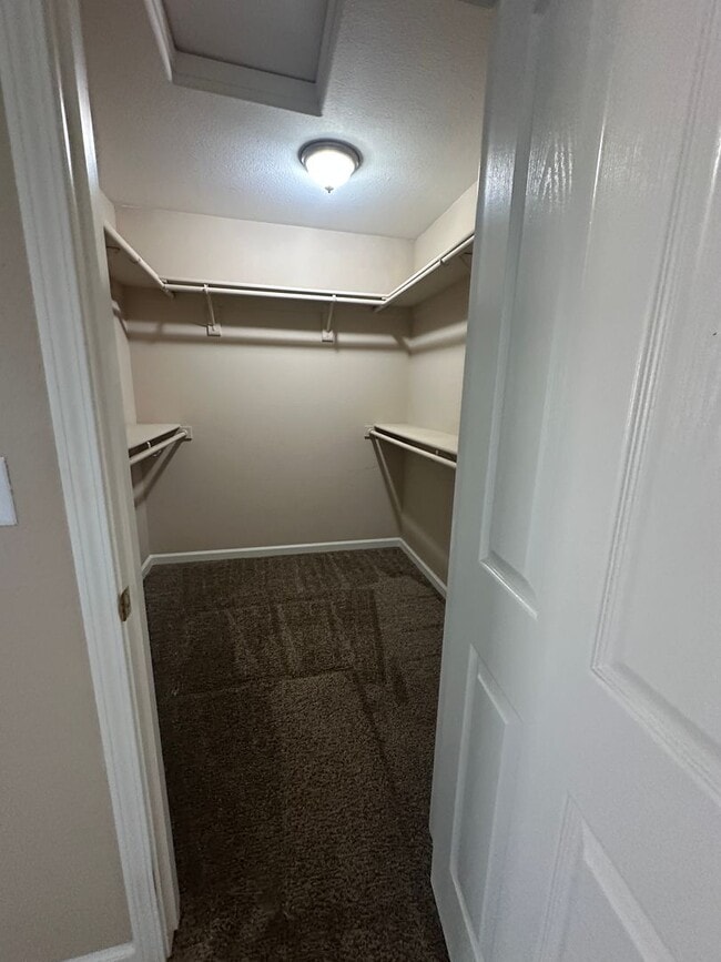 Building Photo - Golf Course home for rent, 1997 sqft, 3 be...