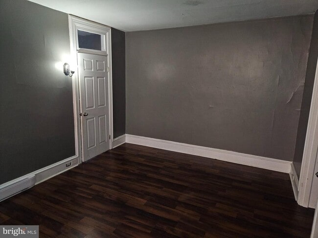 Building Photo - 181 S Tulpehocken St