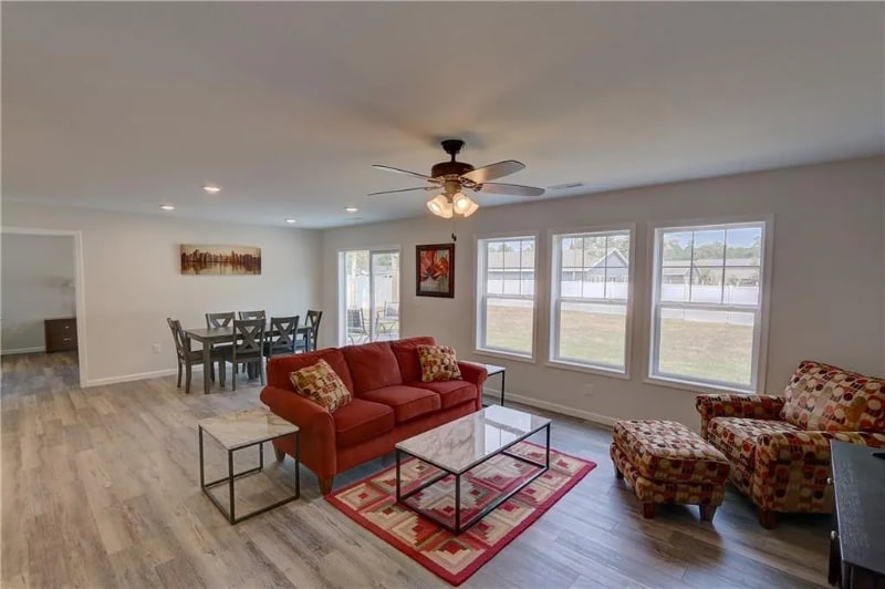 Building Photo - 10248 N Olker Rd