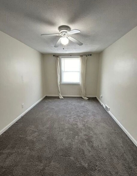 Building Photo - 4056 Northfield Rd