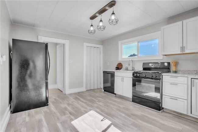 Building Photo - 1229 McKee Rd