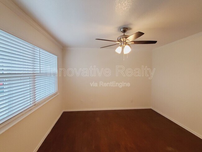 Building Photo - 12488 Huckleberry Finn Dr