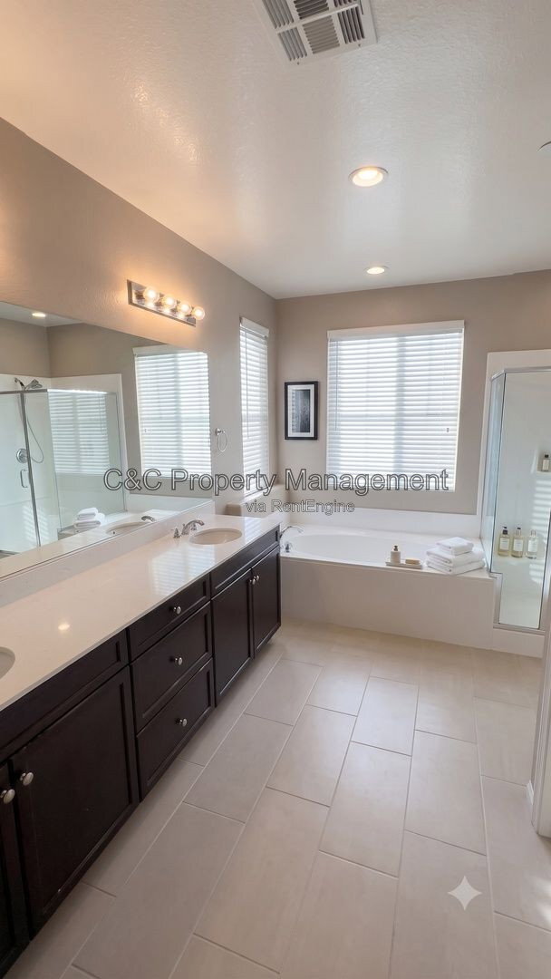 Building Photo - 28405 Wild Rose Ln