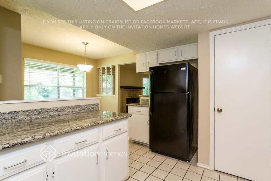 Building Photo - 3922 Cypressdale Dr