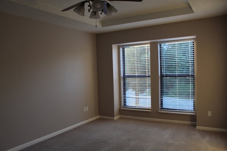 Building Photo - 8009 NW 79th Pl