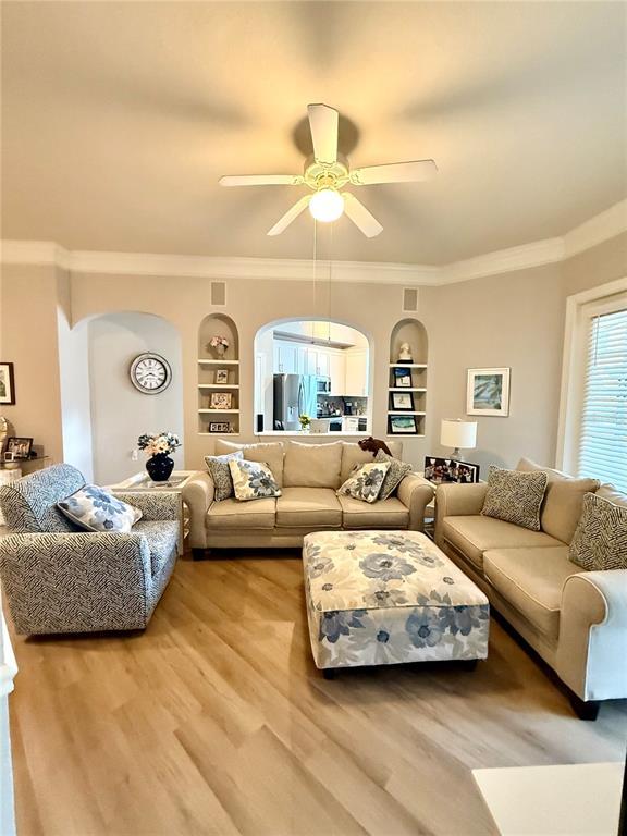 Building Photo - 515 Mirasol Cir