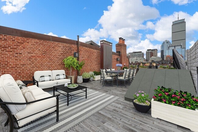 Building Photo - 381 Beacon St