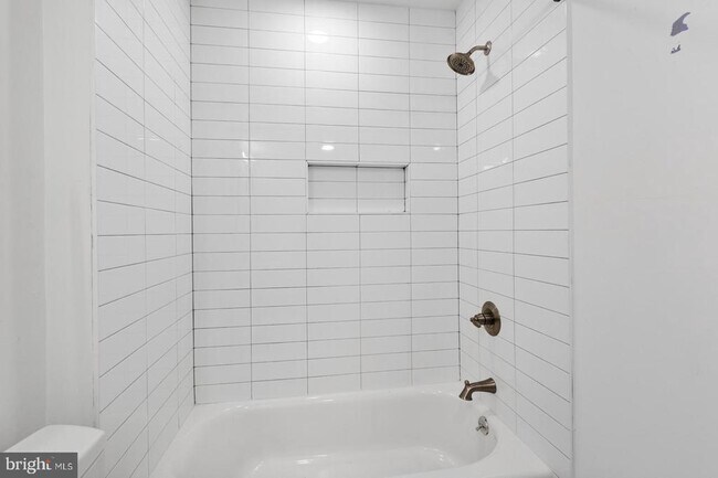 Building Photo - 1335 N Marston St