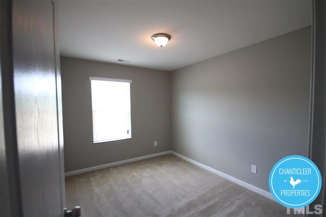 Building Photo - 4515 Middletown Dr