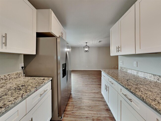 Building Photo - 3 BR/2BA | Renovated Single Family Home | 2-car garage | Fenced backyard
