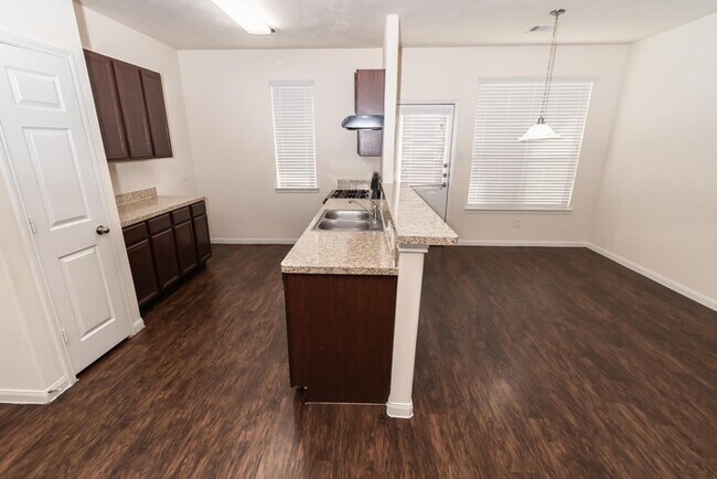 Building Photo - Bavaria - 12222 Ghita Ln, Houston, TX, 77044