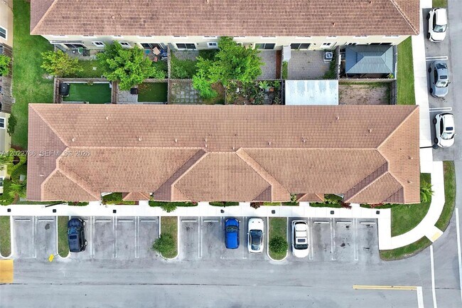Building Photo - 2430 SE 10th St