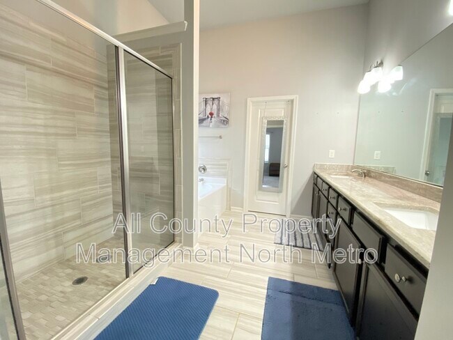 Building Photo - 3112 Avenel Ct