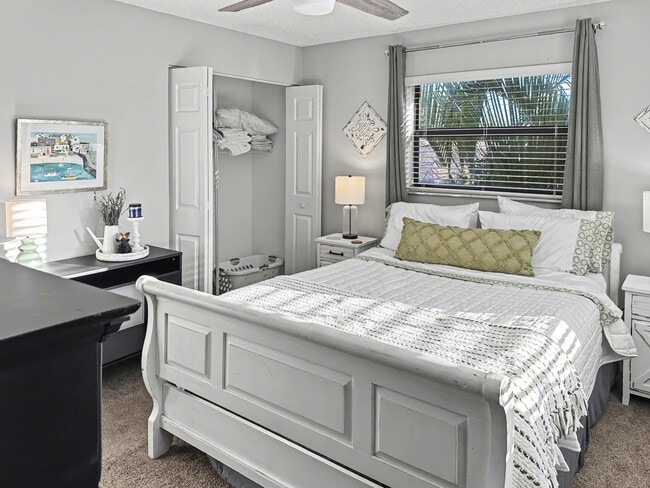 Building Photo - 3011 SW 21st Terrace