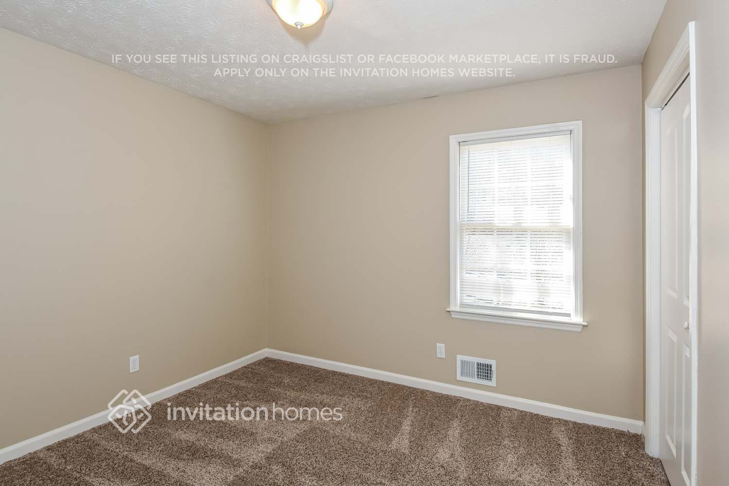 Building Photo - 2455 Danver Ln