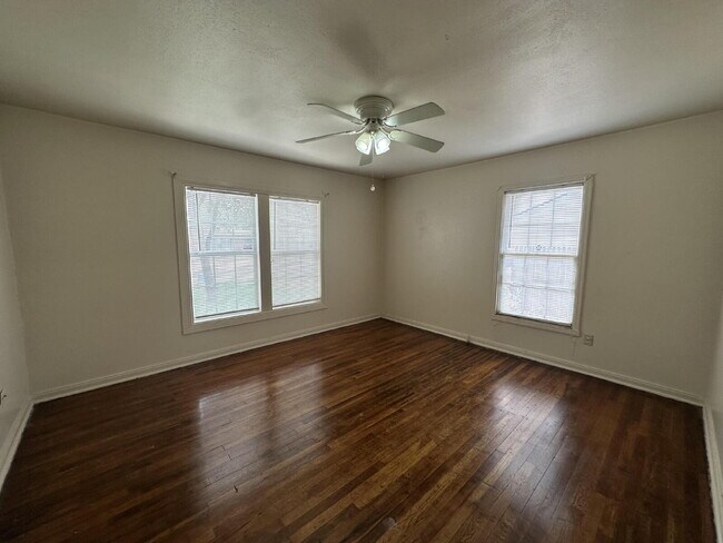 Building Photo - First Months Free! Four Bedroom in Tech Te...