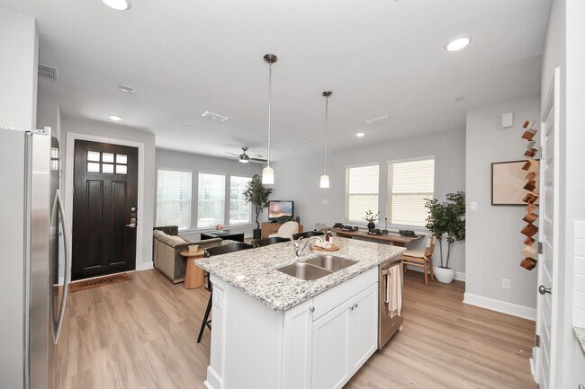 Building Photo - 5300 Berkeley Knl Cir