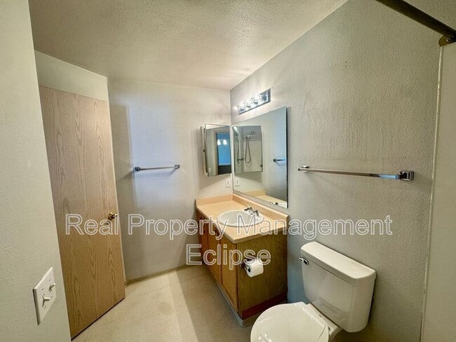 Building Photo - 7711 NE 175th St