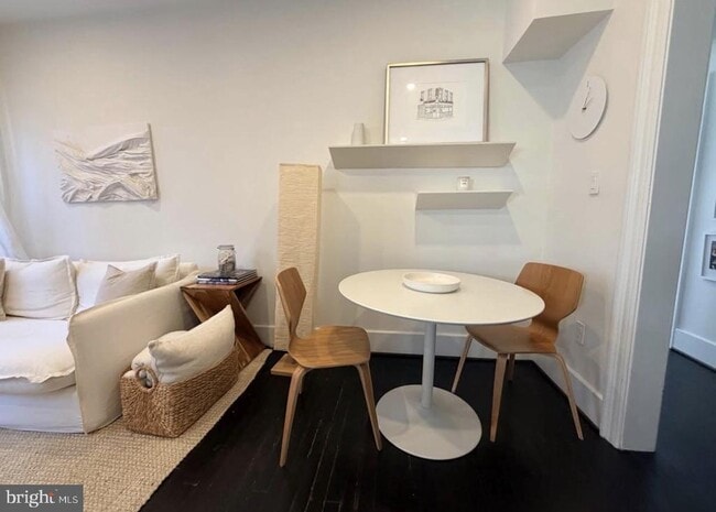 Building Photo - 1332 15th St NW