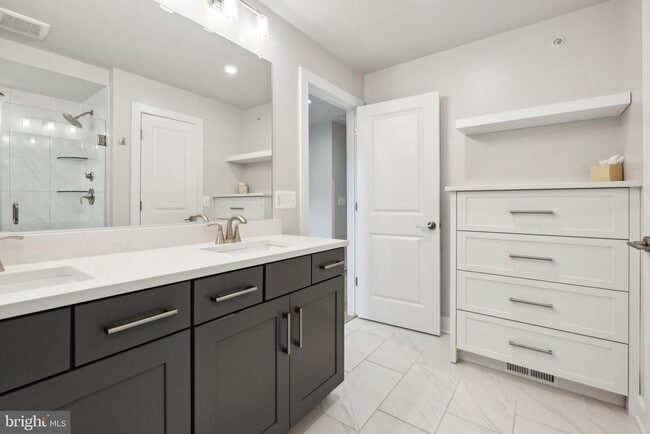 Building Photo - 3034 Declan Way