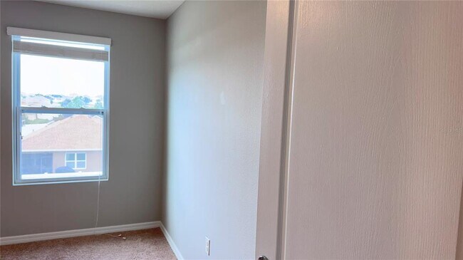 Building Photo - 362 Nova Dr