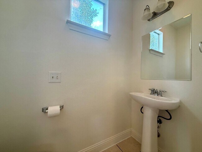 Building Photo - Meador-6916