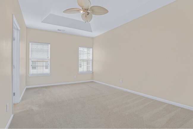 Building Photo - 9329 Lenox Pointe Dr
