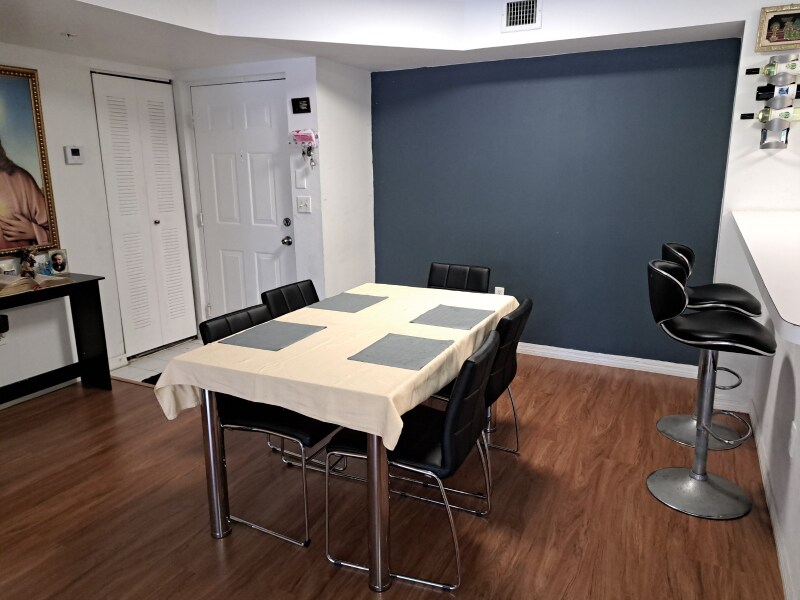 Building Photo - 12136 St.Andrews Pl