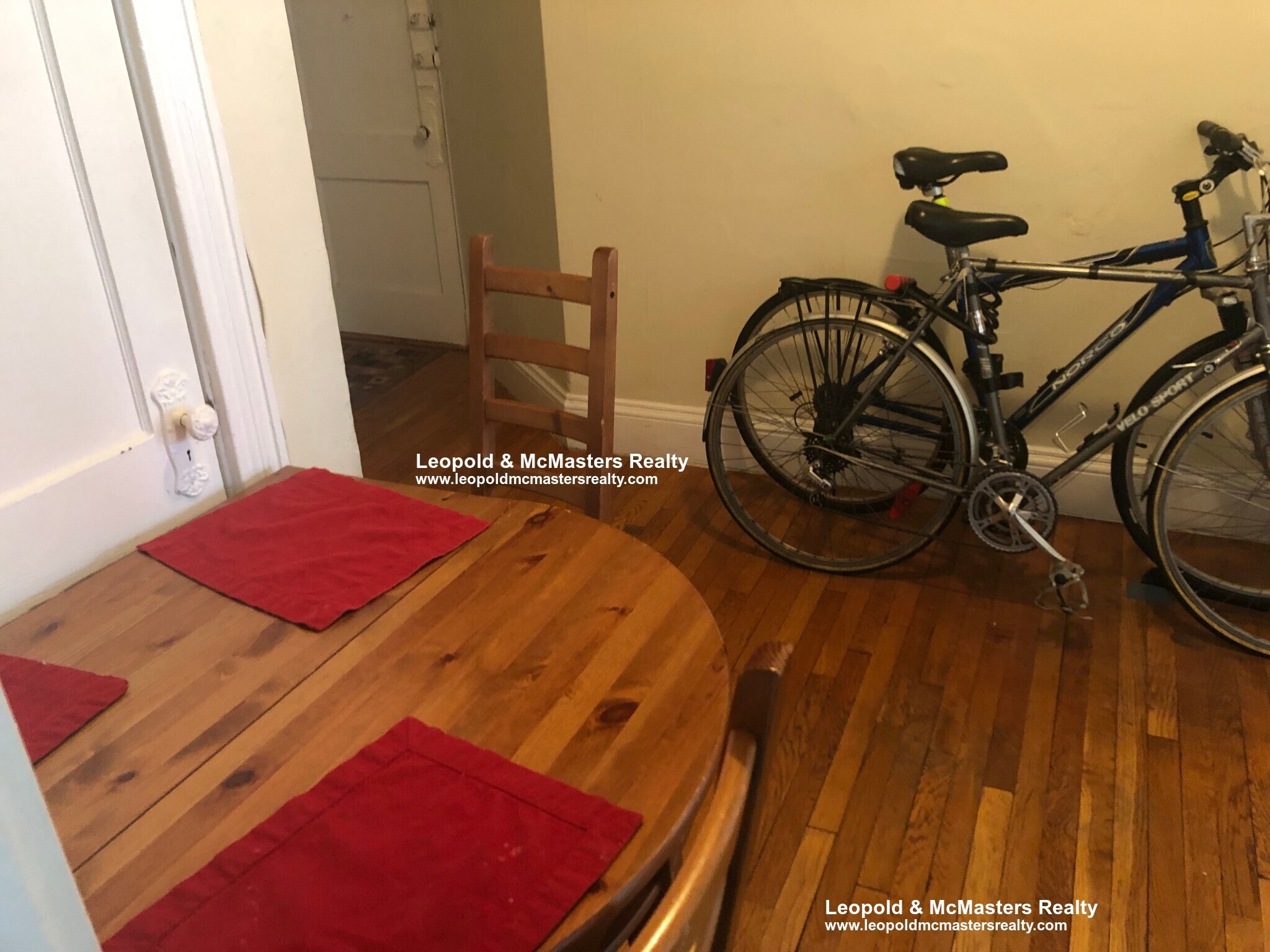 Building Photo - 107 Gordon St