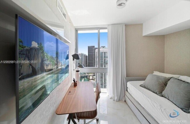 Building Photo - 350 S Miami Ave