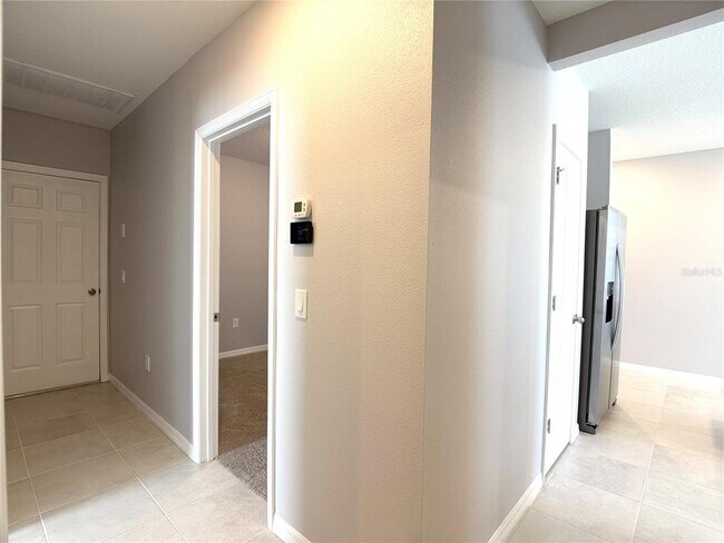 Building Photo - 3063 Laurel Oak Ln