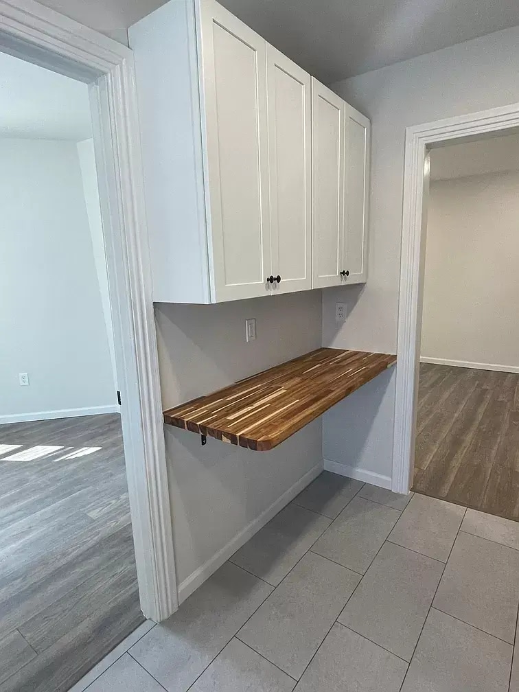 Building Photo - 566 E High St