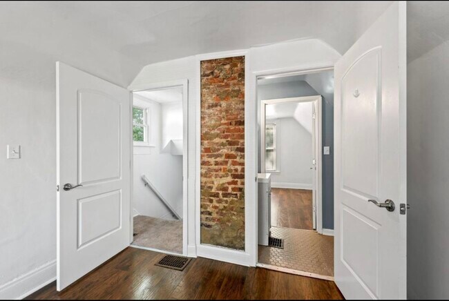 Building Photo - 4200 Homer Ave