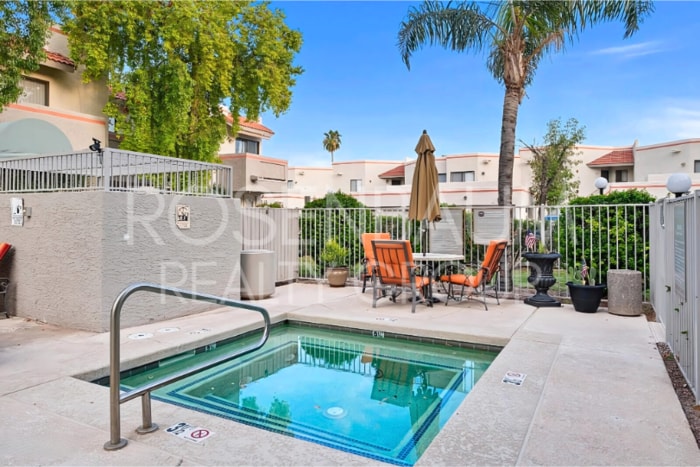 Building Photo - 885 N Granite Reef Rd