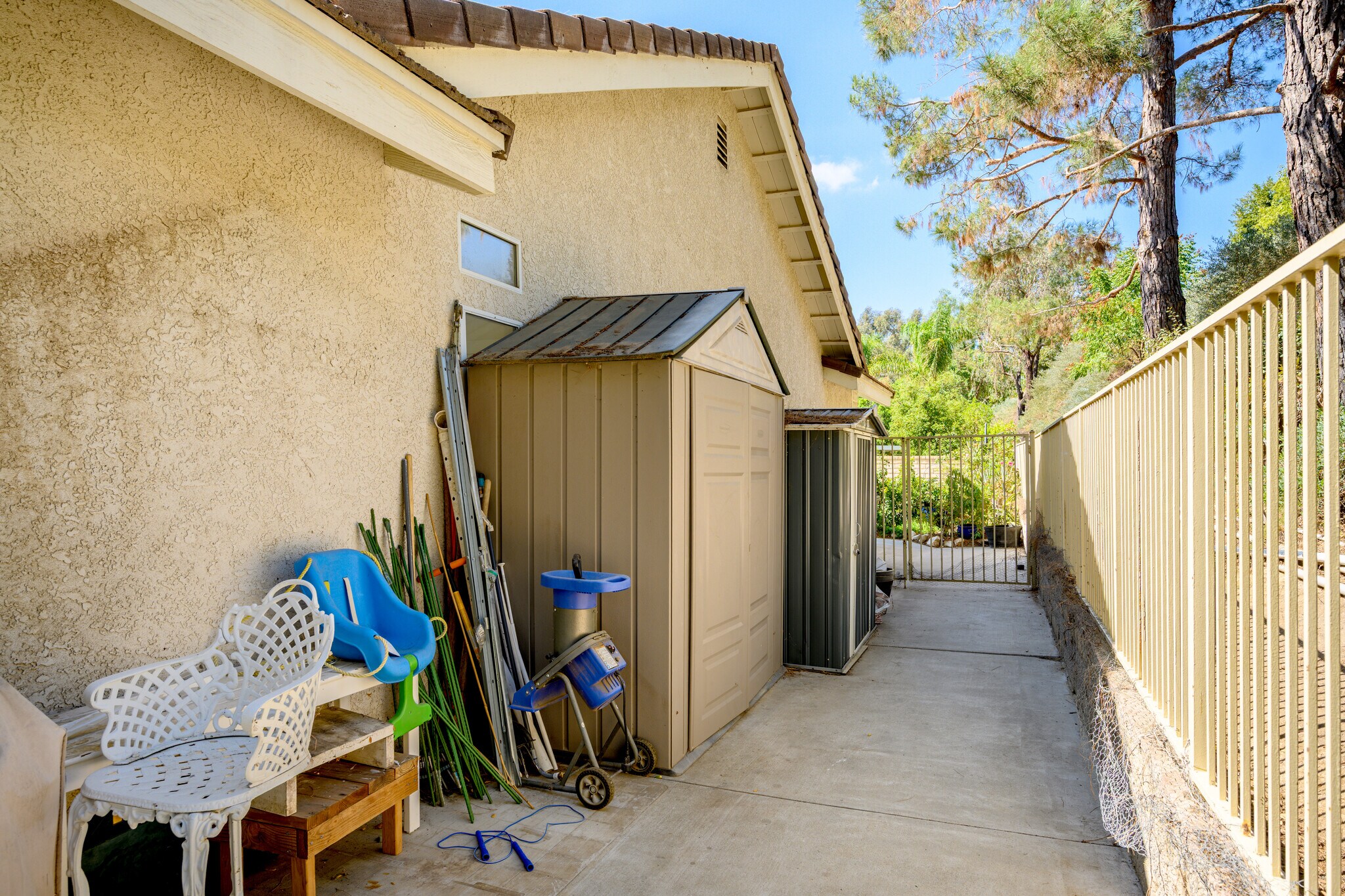 Building Photo - 27031 Benton Ct