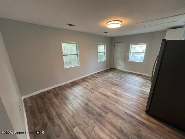 Building Photo - 701 Tropic St