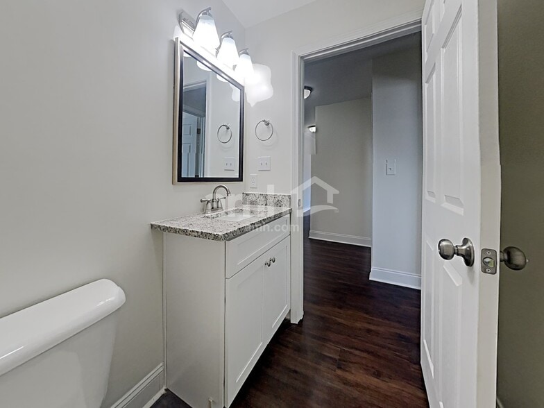 Building Photo - 5412 Singh Ln