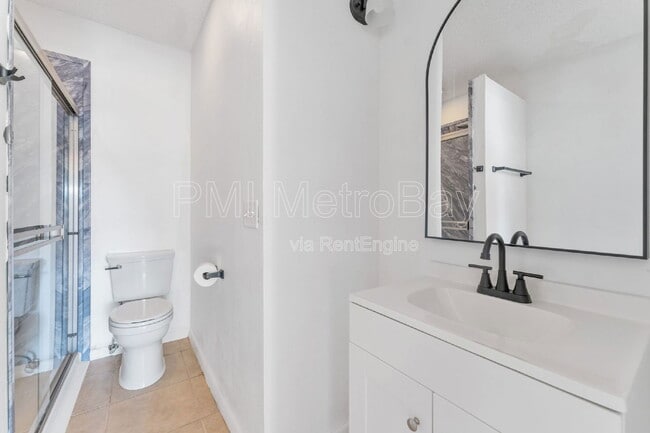 Building Photo - 6303 Delaware Ave