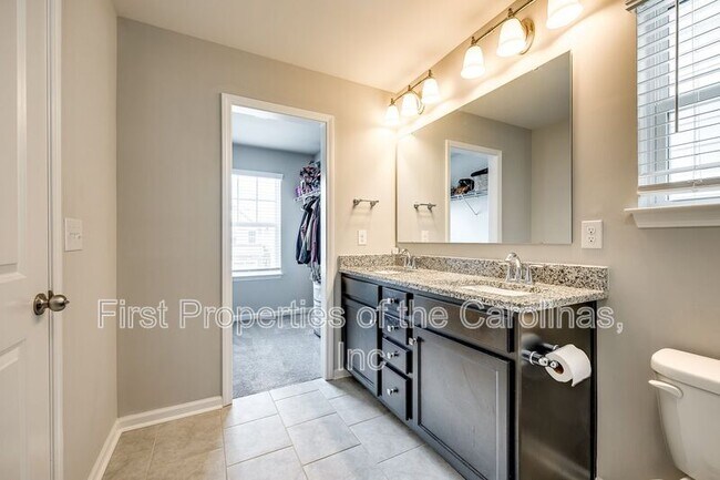Building Photo - 7545 Hartsfield Dr