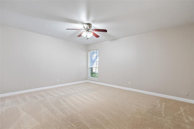 Building Photo - 4010 Ridglea Country Club Dr