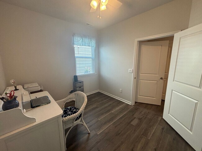 Building Photo - 4266 Coralbead Ln