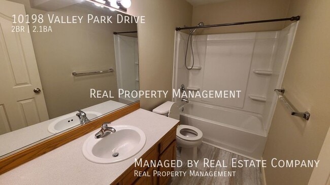 Building Photo - 10198 Valley Park Dr