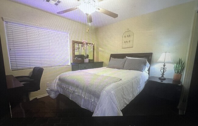 Building Photo - 9378 Agave Dr