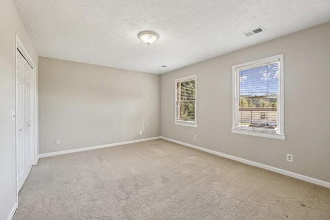 Building Photo - 4972 Vermack Rd