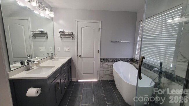 Building Photo - 6508 Manitoba Ln