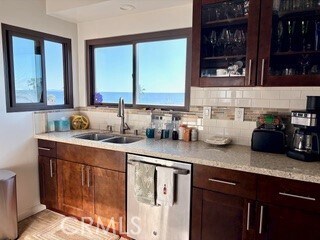 Building Photo - 4216 Ocean Dr