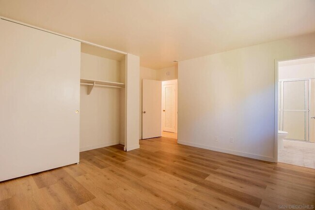 Building Photo - 1823 Sparks Ct