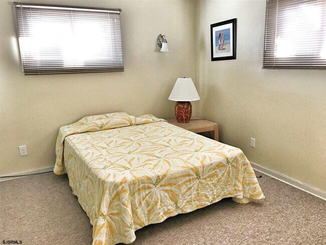 Building Photo - 316 N Vendome Ave