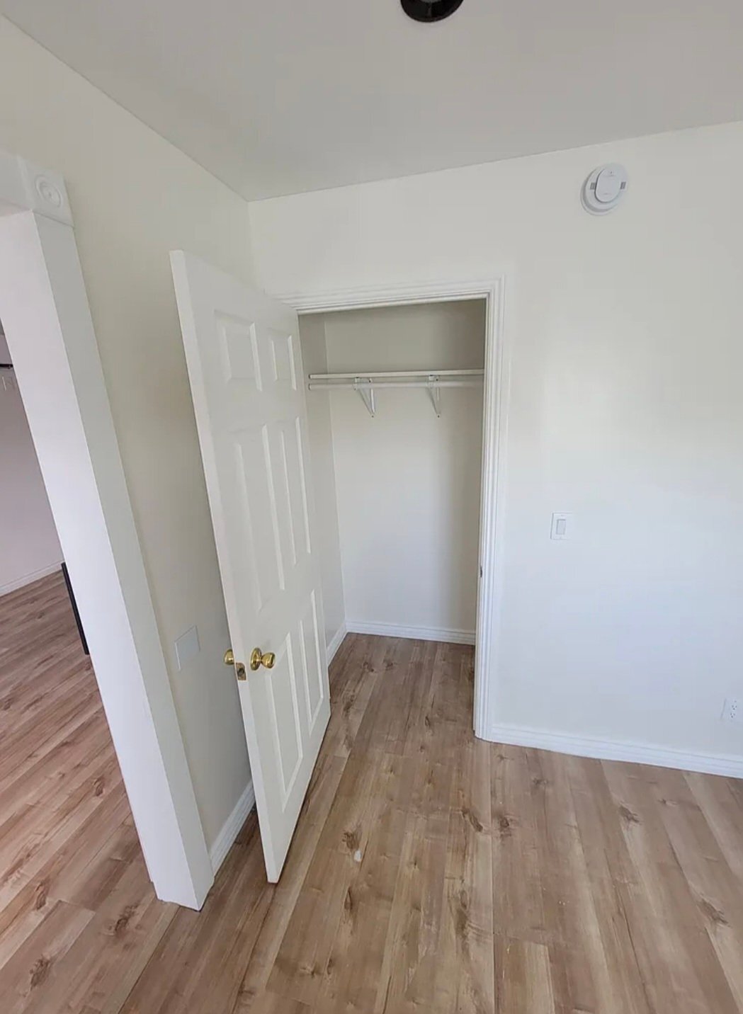 Building Photo - 91304 canoga Park